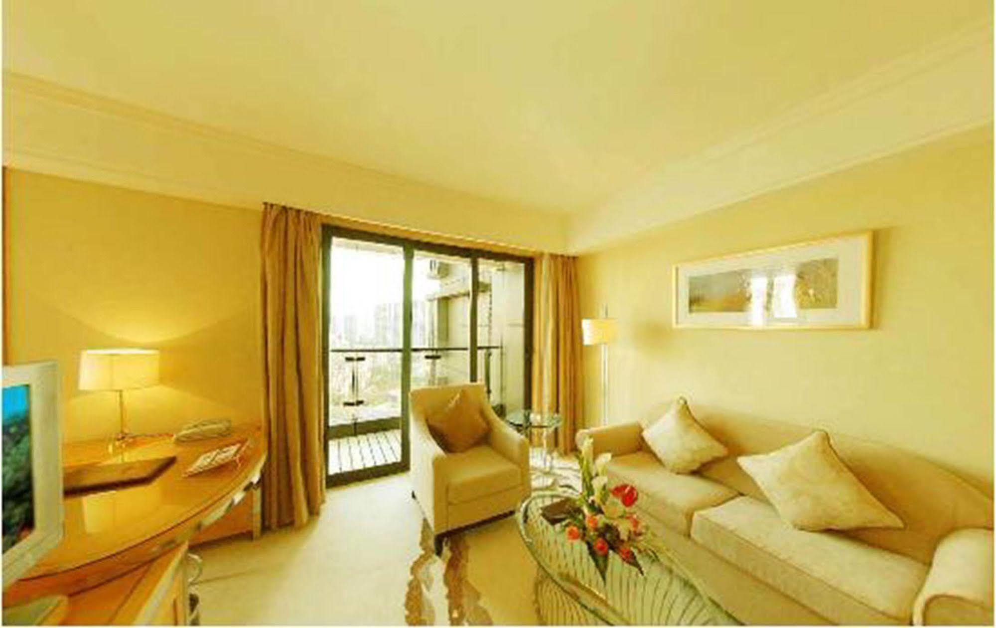 Hotel Ldf 4*